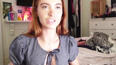 Zoeyyluna Pleasures His Cock