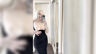Alegrachan Masturbates With Her Dildo