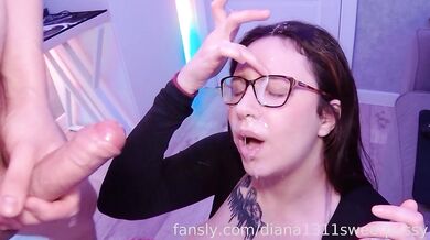 SweetPussy1311 Gets A Facial After A Blowjob