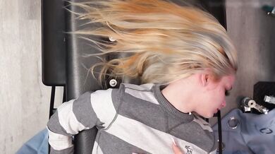 Holly.mae25 Welcomes Her Gynecologist's Deep Examination