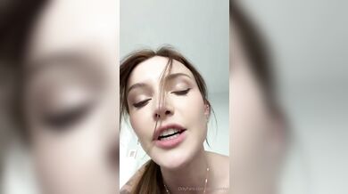 Busty Dainty Wilder Masturbates During A Hot Roleplay