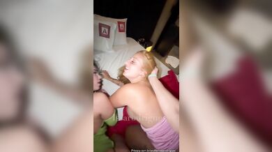 Issa Rodrigues And Lary_ruivinhaa Share A Cock In FFM