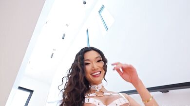 Lucy Mochi Gets Drilled By Manuel Ferrara