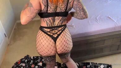 Skylar Vox Gets Her Tight Ass Fucked In Fishnets