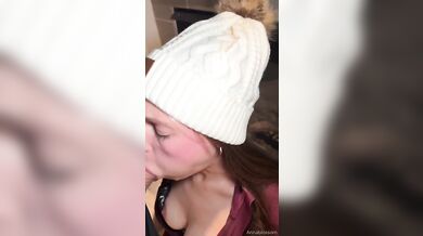 Anna Blossom Gives Blowjob To Her Boyfriend