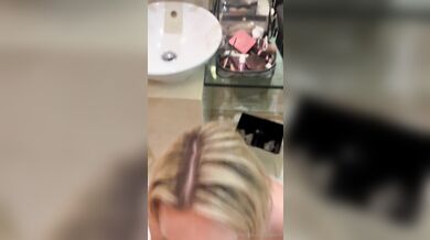 Isisxox Receives Cumshot In Her Tits After A Blowjob