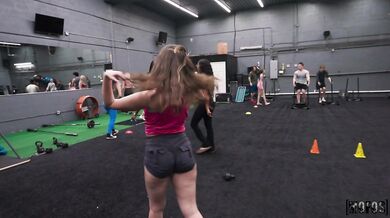 Violet Dawn Gets Fucked In The Gym