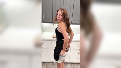 Housekeeper Anya Matusevich Enjoys A Big Cock Of Her Boss