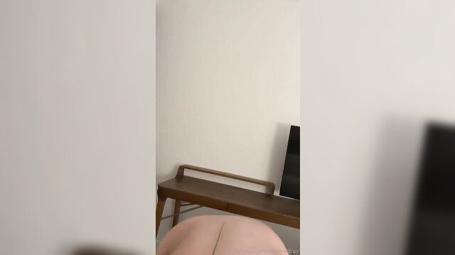 Brunette Dainty Wilder Squirts After Being Fucked
