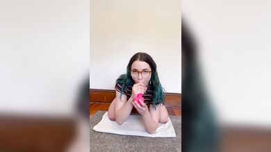 BaileyEilish Cums Thanks To Her Dildo And Vibrator