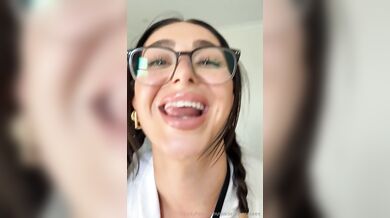 Madeleineroseex Masturbates In Schoolgirl Clothes After School