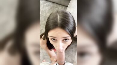 Lilah_LovesYou Blowjobs Her Boyfriend's Cock And Swallows Cum