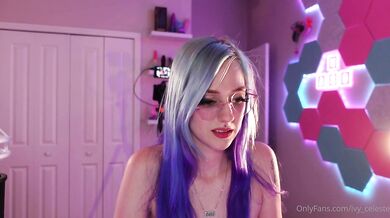 Teen Ivy_Celeste Fucks While Gaming