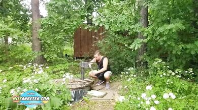 She exposed her tits to a passerby and blowjobs his cock