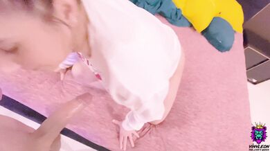 Yinyleon wiggles her big ass for a good fuck