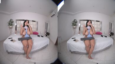 Alhana Pulido In Solo VR Porn Video
