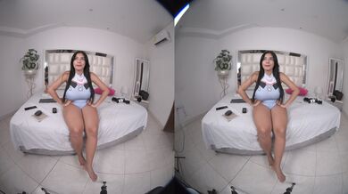Alhana Pulido In Solo VR Porn Video