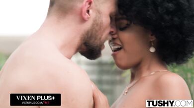 Stunning Bubble-Butt Beauty Selva Lapiedra Gets Her Flawless Ass Stretched Out