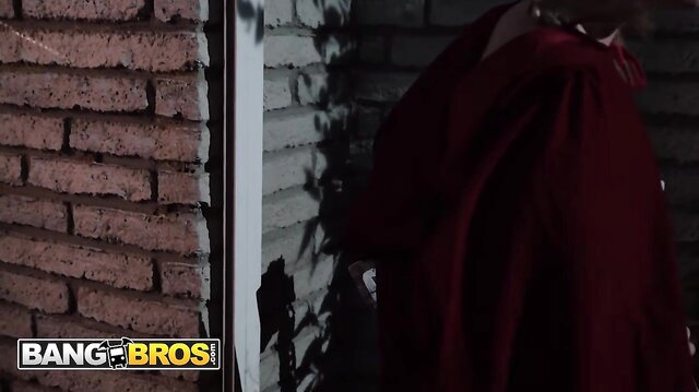 Kara Lee’s Little Red Riding Hood Costume A Wild Encounter With A Masked Stranger
