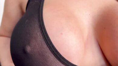 Daisy May - Worship My New Nylons