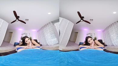 Hungry Serena Santos In VR Porn