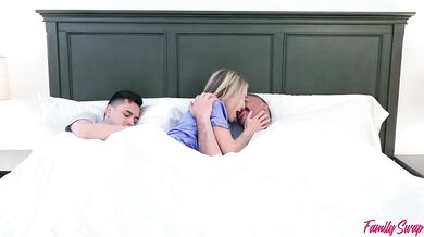Andi Avalon And Emma Rosie - Whole Stepfamily In One Bed