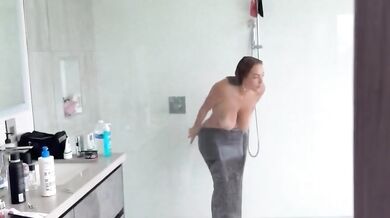 Neighbour Is Wet From Rain So I Offered Her A Hot Shower And My Hard Cock