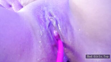 Hot big booty babe closeup pussy play with toys