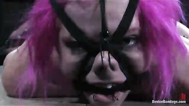 Hardcore bondage with hardcore tease