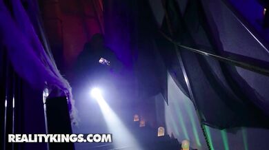 Risky Finds Himself Cornered On The Couch For A Halloween Threesome With Anna Claire Clouds And Sisi Rose