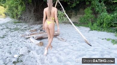 Wild Public Beach Sex Makes Her Cum Twice