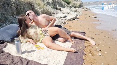 Sex On The Naked Beach With A Scorching Lady In Doggystyle