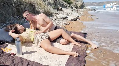 Sex On The Naked Beach With A Scorching Lady In Doggystyle