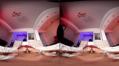 Sexy Babe In Fishnet Linger In VR Porn