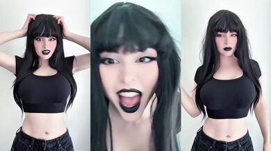 Sexy Gothic Girl