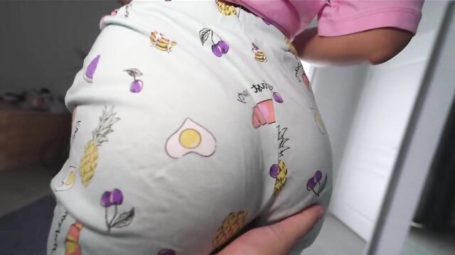 Horny MILF Wants Big Cocks In Her Pussy