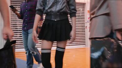 Flash my pussy in a busy shopping mall