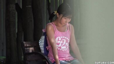 Public Toilet Obscenity Strong Aimed At Summer Vacation Tanned Beautiful Girls
