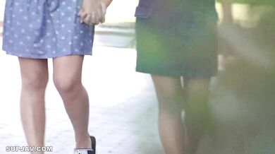 Public Toilet Obscenity Strong Aimed At Summer Vacation Tanned Beautiful Girls
