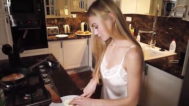 Hot Lesbians Nancy A And Nikki Sexx