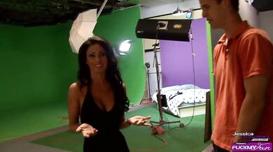 Jessica Jaymes Gets Facial From Her Fan
