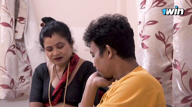 Desi-BBW-MILF Bhabhi genießt heißen Sex