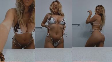 Do you think my tits are sexy in bikini?