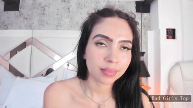 Hot perfect slim babe shows her big booty and big boobs