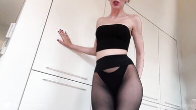 The Urge To Submit To Mistress Hanna Allure
