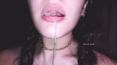 Finger deepthroating makes me drool like hell