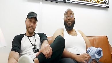 Daddy likes busty latina!