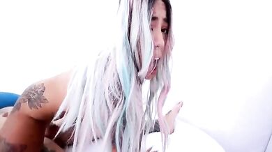 Tattooed Mexican chick fucks properly at the casting