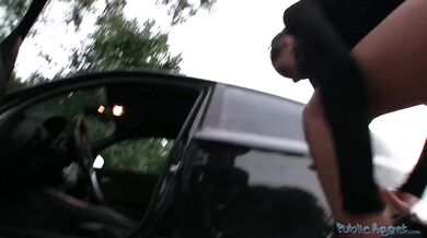 Sexo al aire libre con hermosa calle amateur