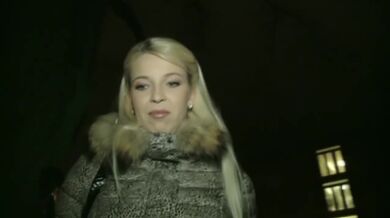 Sexo con una rubia en la calle